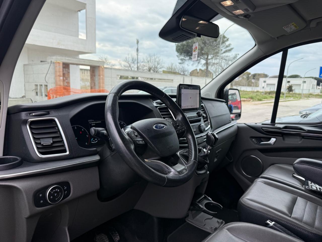 Ford Tourneo Custom 320 2.0 TDCi 185CV PL Titanium X