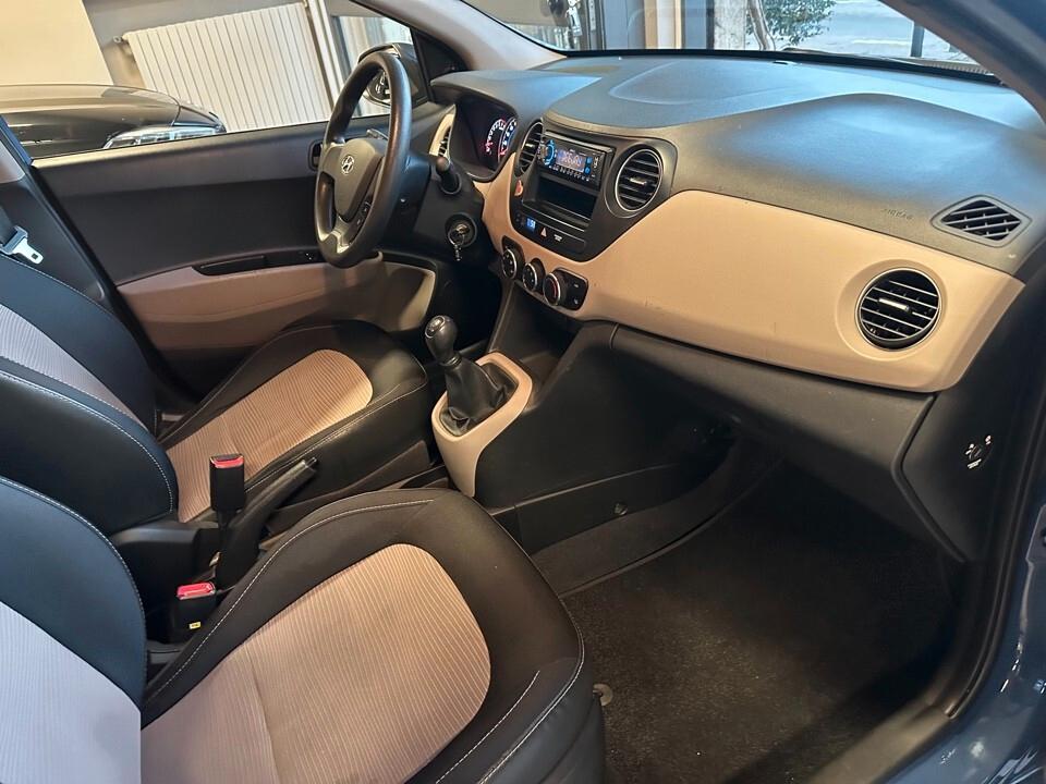 Hyundai i10 1.0 5p Unico Proprietario - Neopatentati