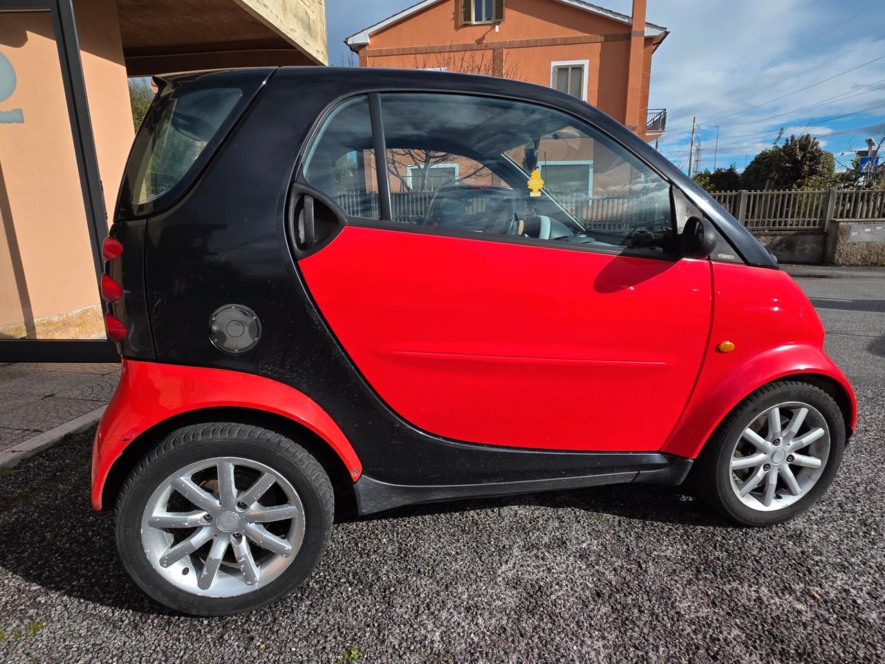 Smart ForTwo 700 coupé pure (45 kW)