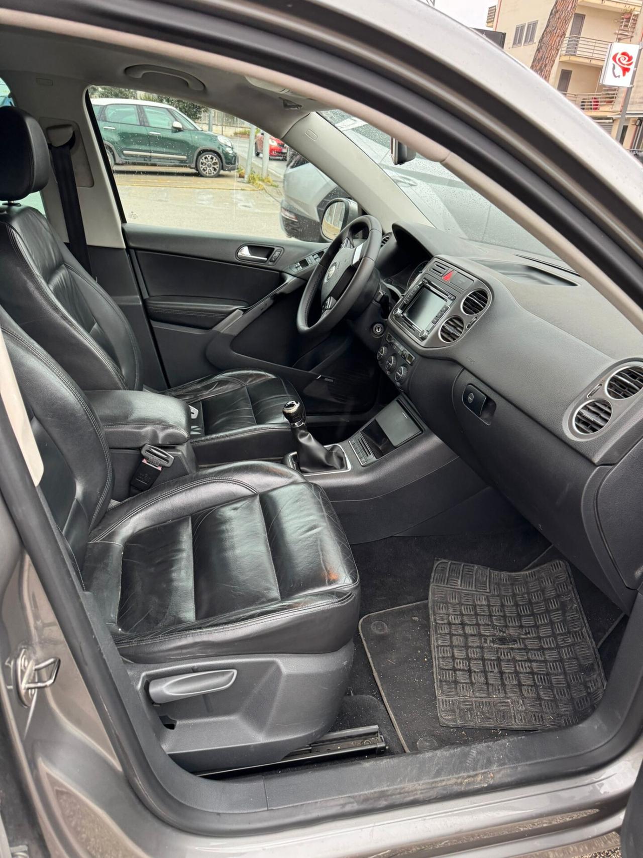 Volkswagen Tiguan 2.0 TDI DPF 4MOTION Sport & Style