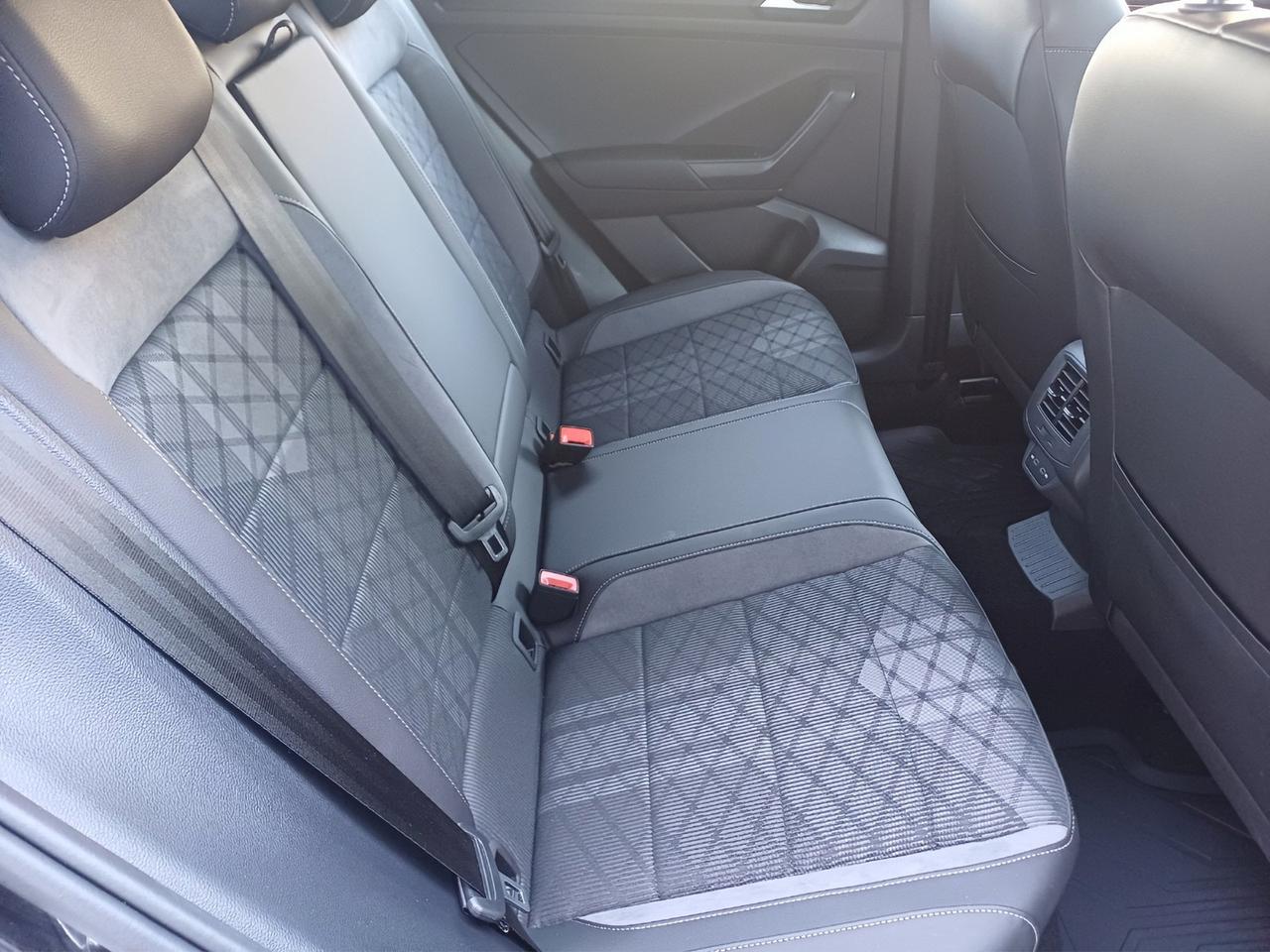 Volkswagen T-Roc 2.0 tdi r-line 115cv