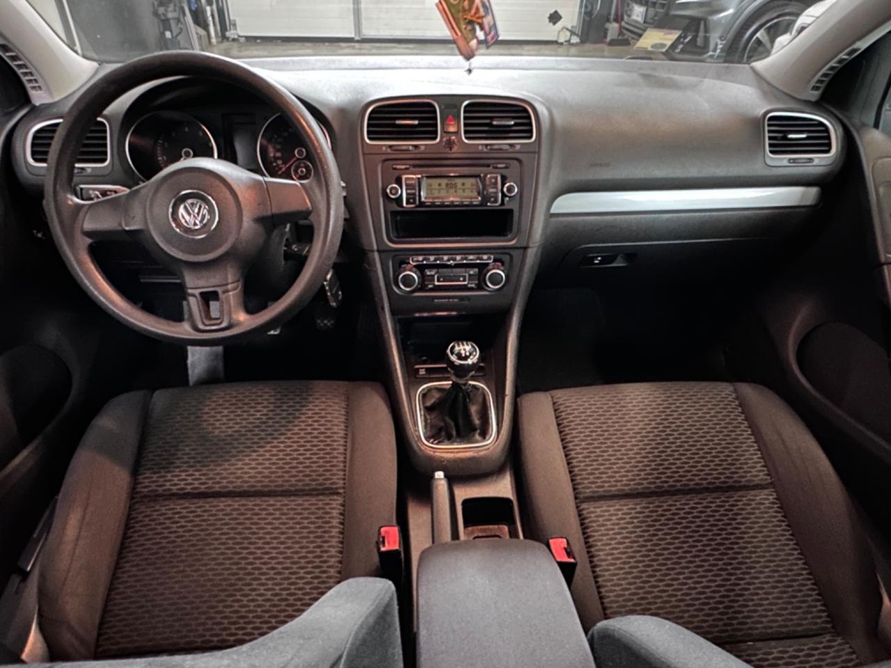 Volkswagen Golf 1.6 5p. Trendline BiFuel