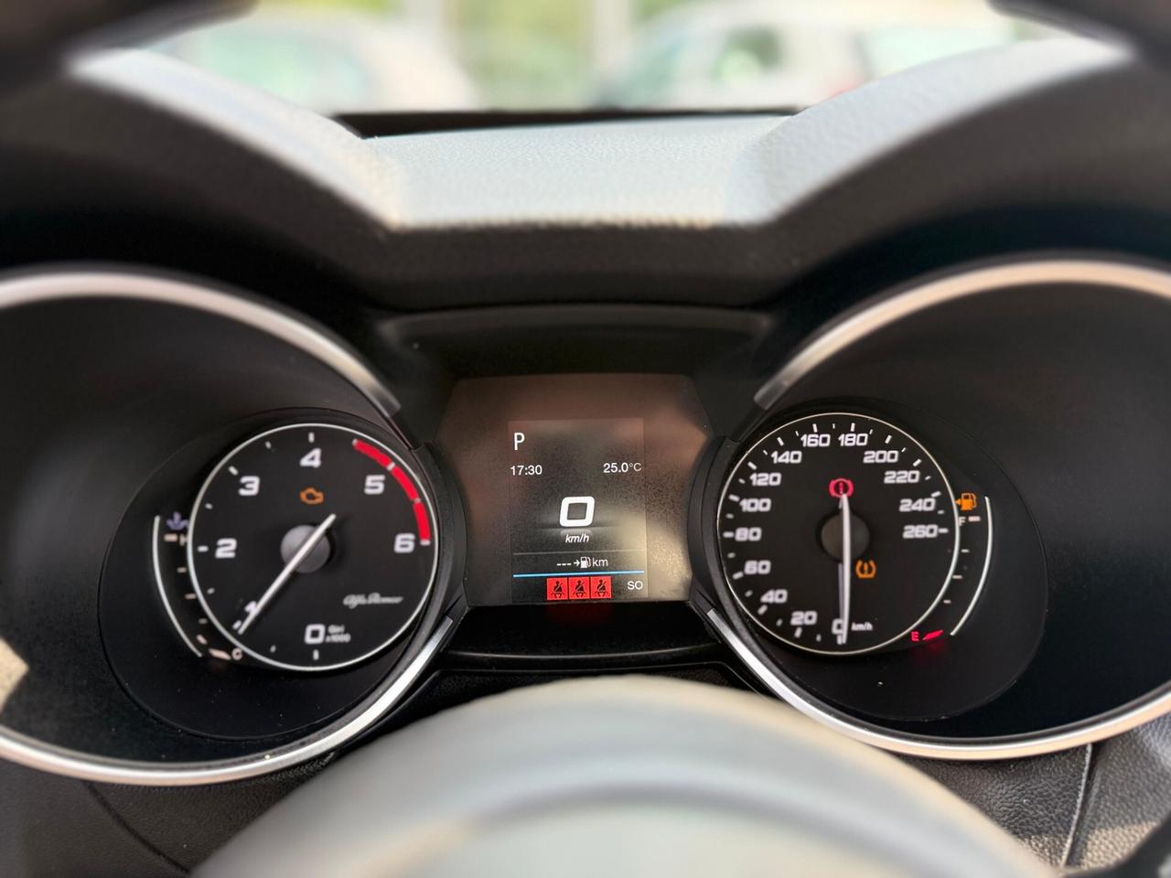 Alfa Romeo Stelvio 2.2 Turbodiesel 180 CV AT8 Q4 Business