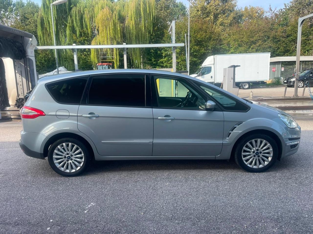 Ford S-Max 2.0 TDCi 140CV 7 posti Business Nav