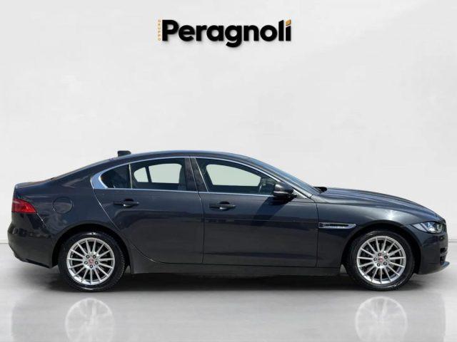 JAGUAR XE 2.0 D PURE AUTOMATICA