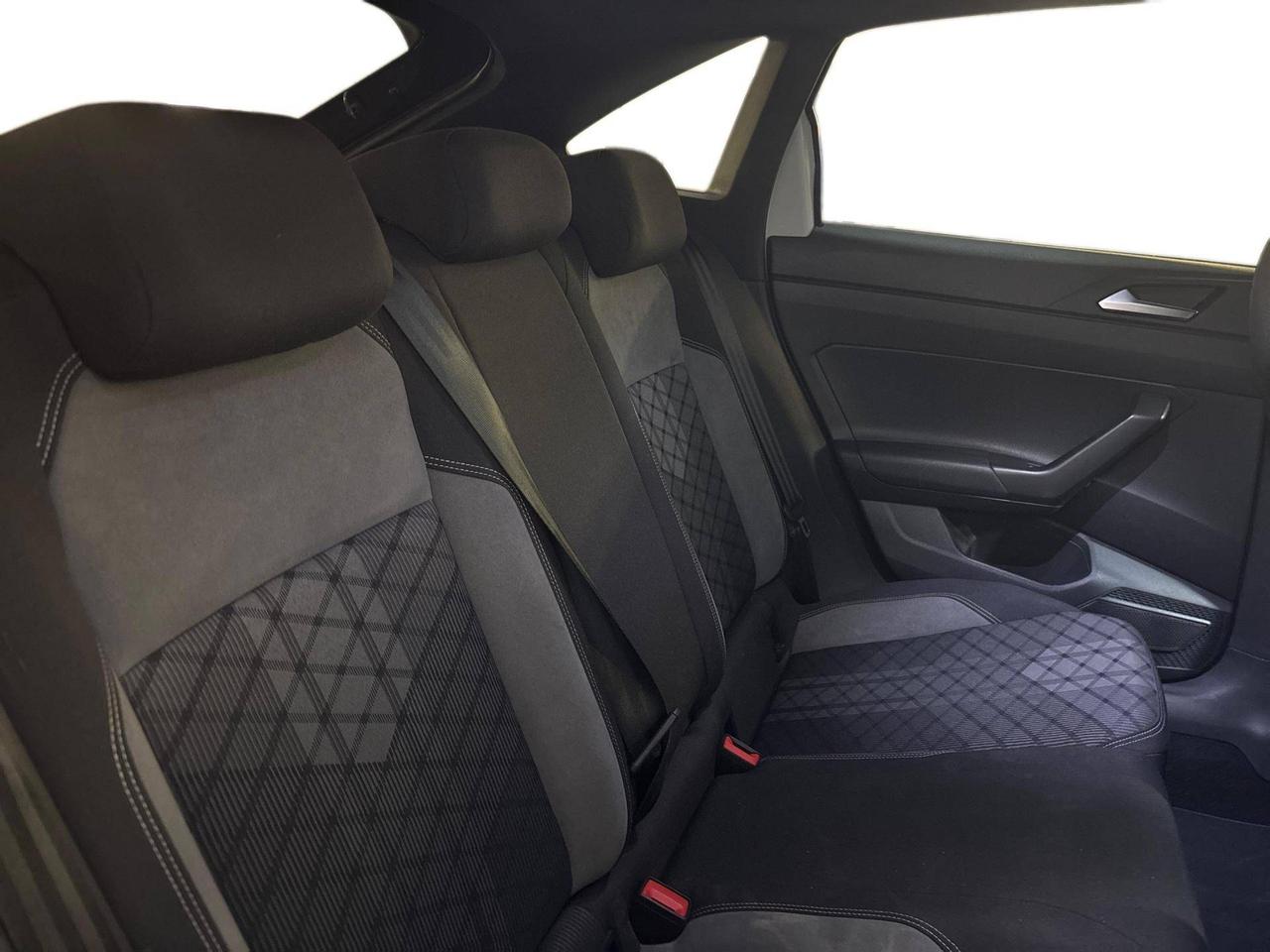 Volkswagen Taigo 1.0 tsi R-Line 110cv dsg