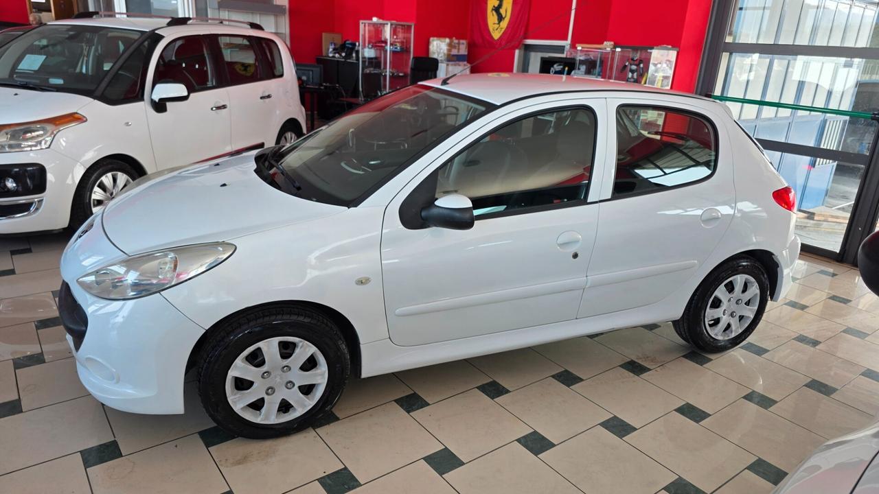 Peugeot 206 Plus 1.4 HDi 70CV 5p. Energie
