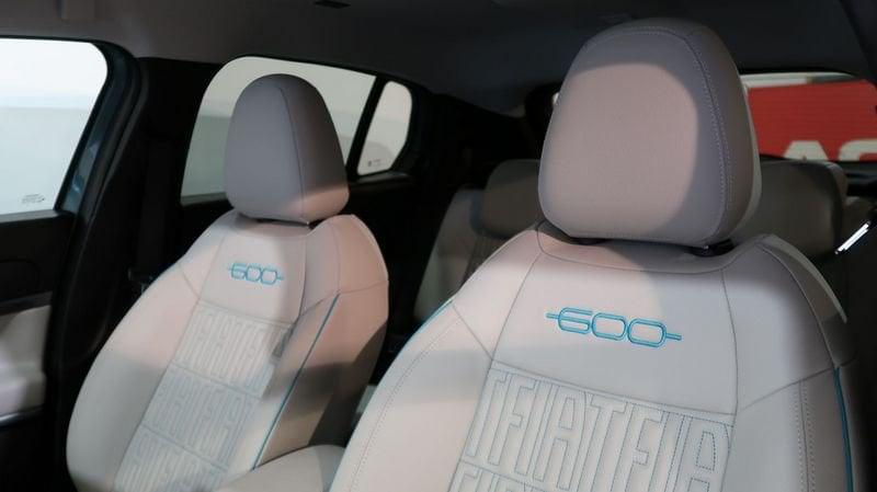 FIAT 600 600 1.2 hybrid La Prima II 145cv auto