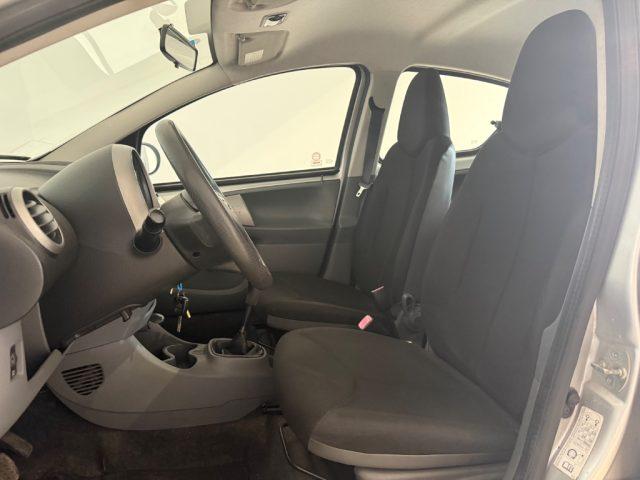 TOYOTA Aygo 1.0 12V VVT-i 5 porte Now Red Edition