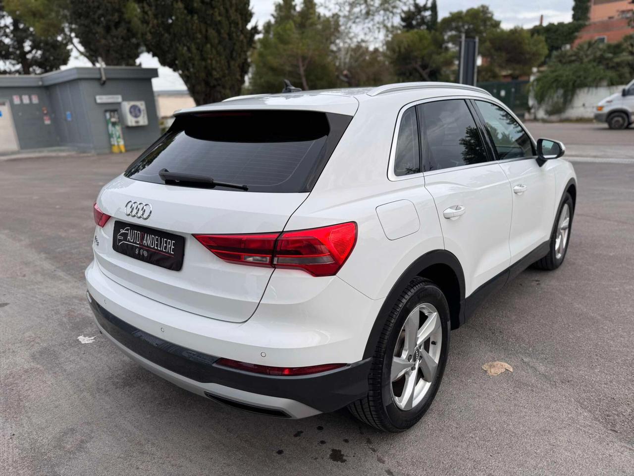 Audi Q3 35 TDI S tronic Business Advanced/18/NAVI/IVA ESPOSTA