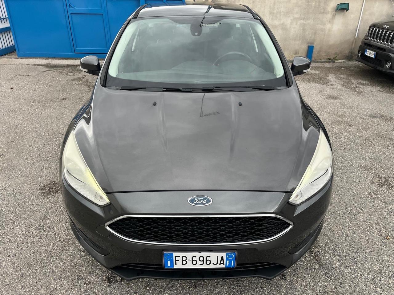 Ford focus-5P-1.0 ecoboost-benz-2016