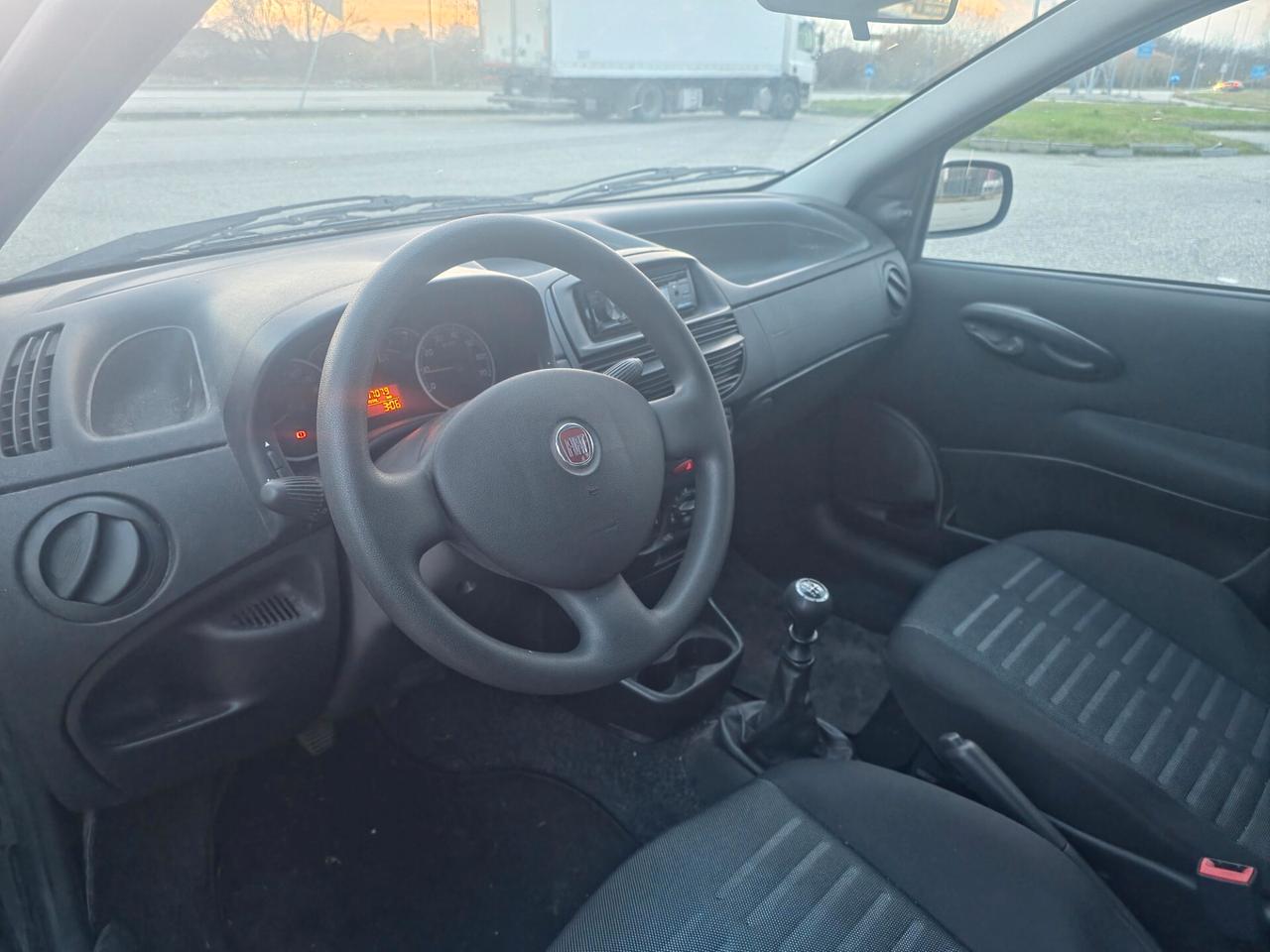 Fiat Punto Classic 1.2 5 porte Active 118000km