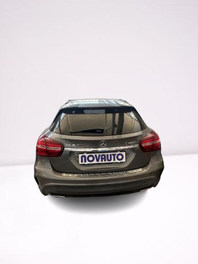 MERCEDES-BENZ GLA 220 d Automatic 4Matic Premium
