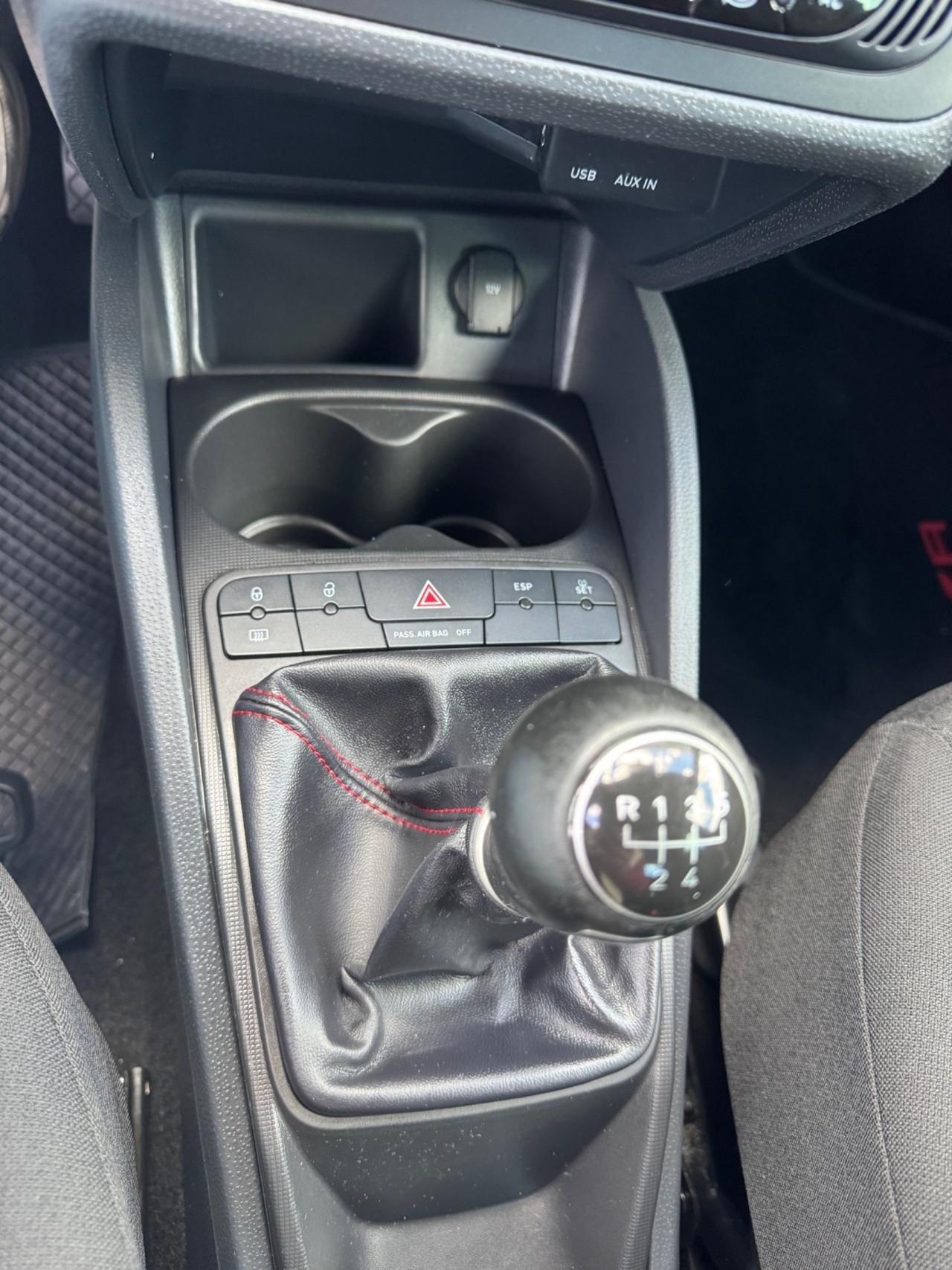 Seat Ibiza FR 1.6 TDI 105 CV ADATTA A NEOPATENTATI