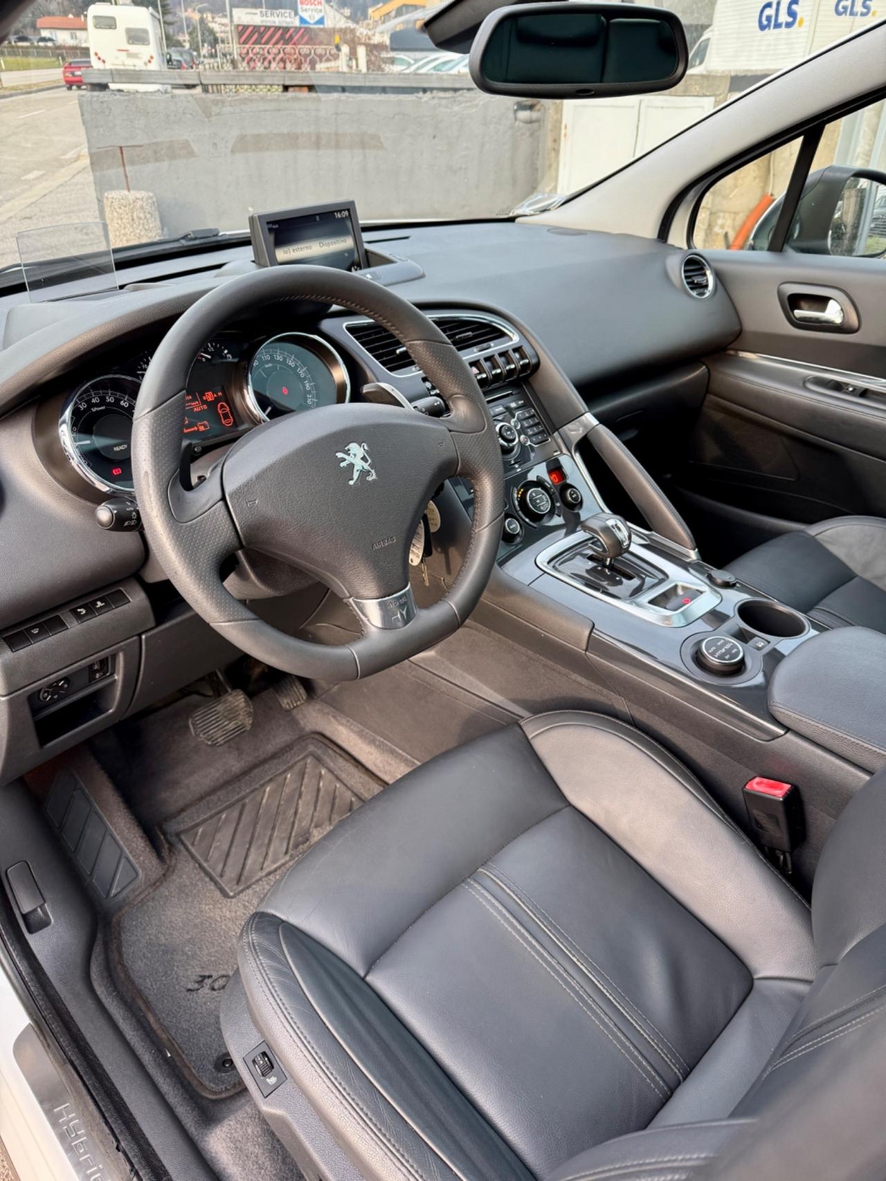 Peugeot 3008 HYbrid4 (4x4) FULL OPT 140.000Km