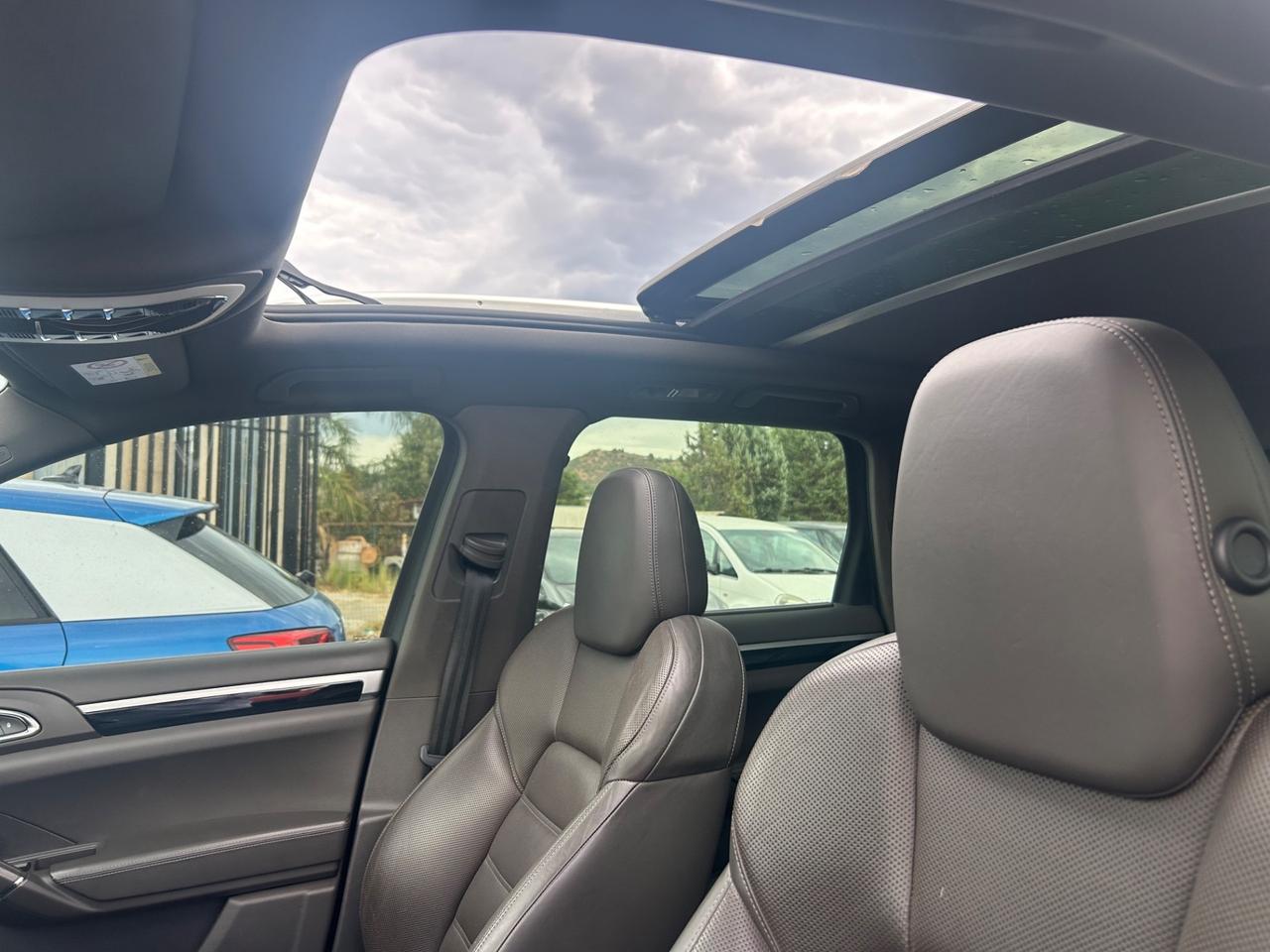Porsche Cayenne 3.0 Diesel Platinum Edition