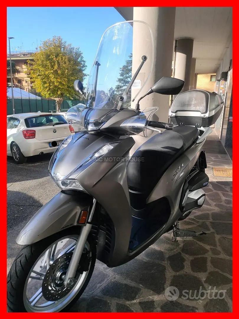 Honda sh 350 +0maggi0 casco+rate+permute+garanzia