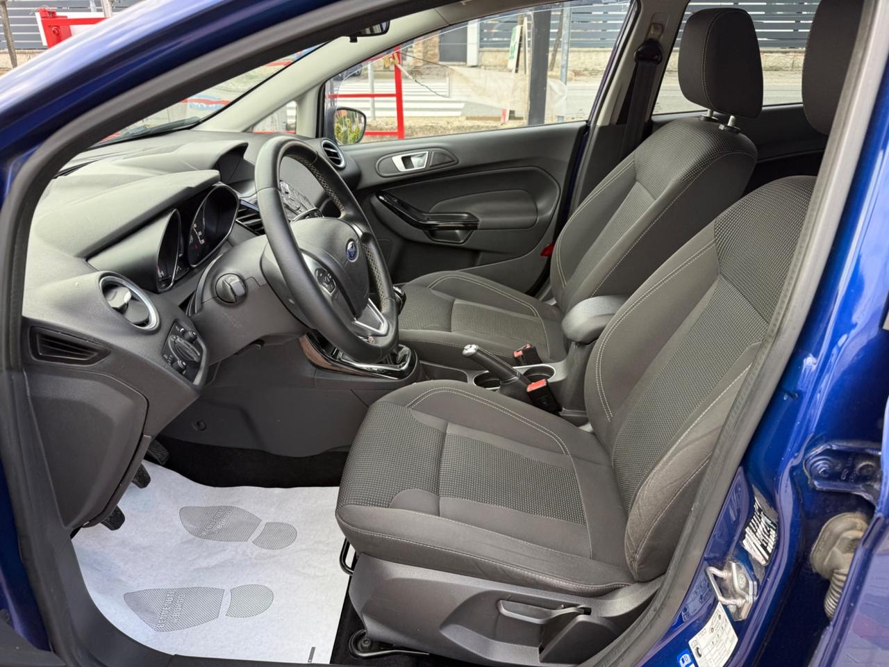 Ford Fiesta 1.5 TDCi 75CV 5 porte Titanium NEOPATENTATI