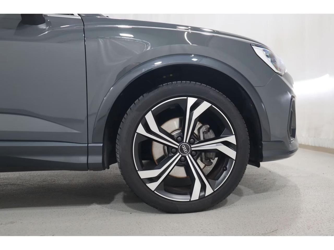 Audi Q3 45 TFSI e S tronic