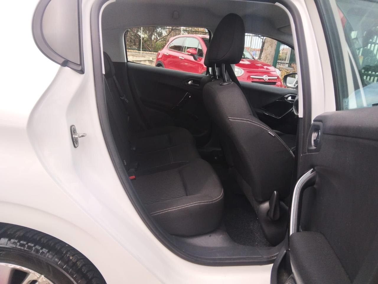 Peugeot 208 1.2 benzina Allure 2015