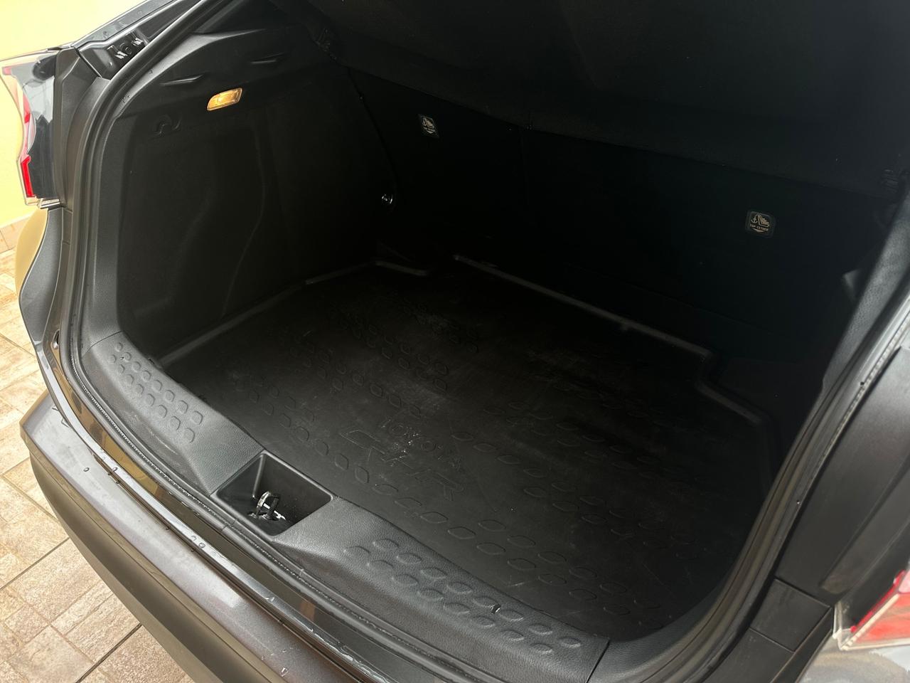 Toyota C-HR 1.8 Hybrid E-CVT Style 2018