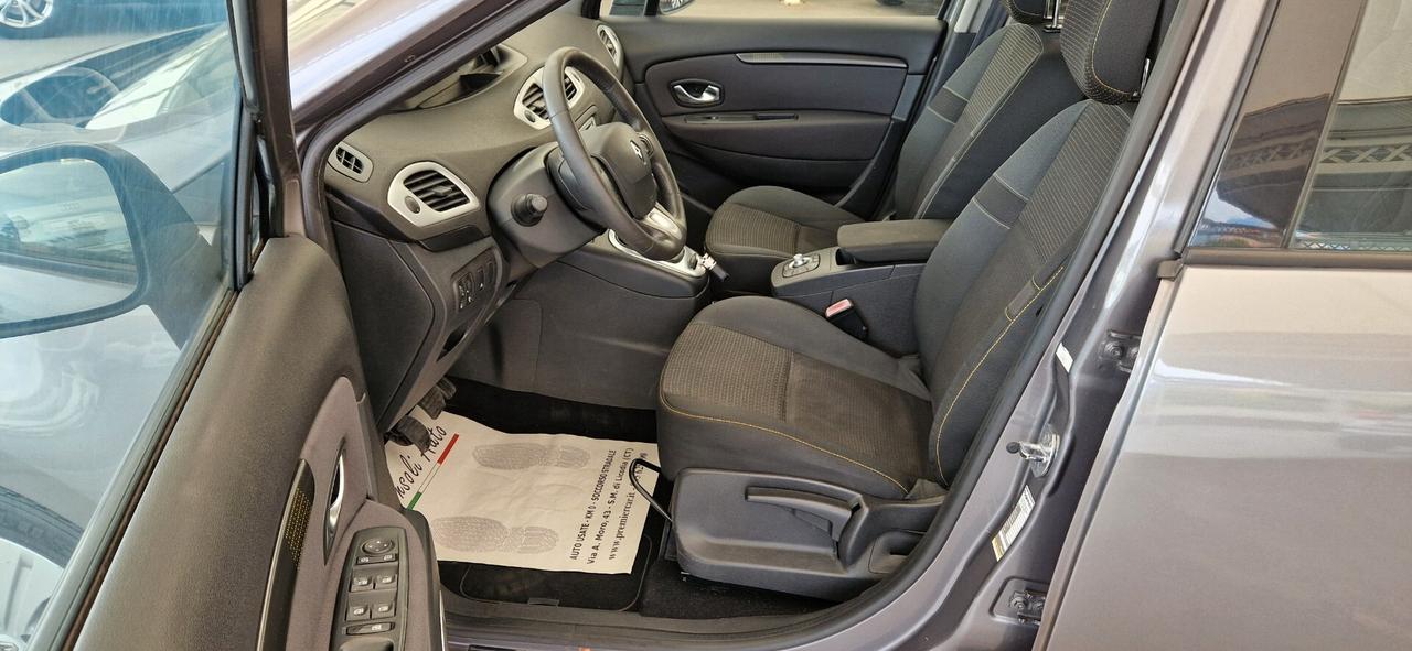 Renault Scenic X-Mod 1.5 dCi 110cv Luxe