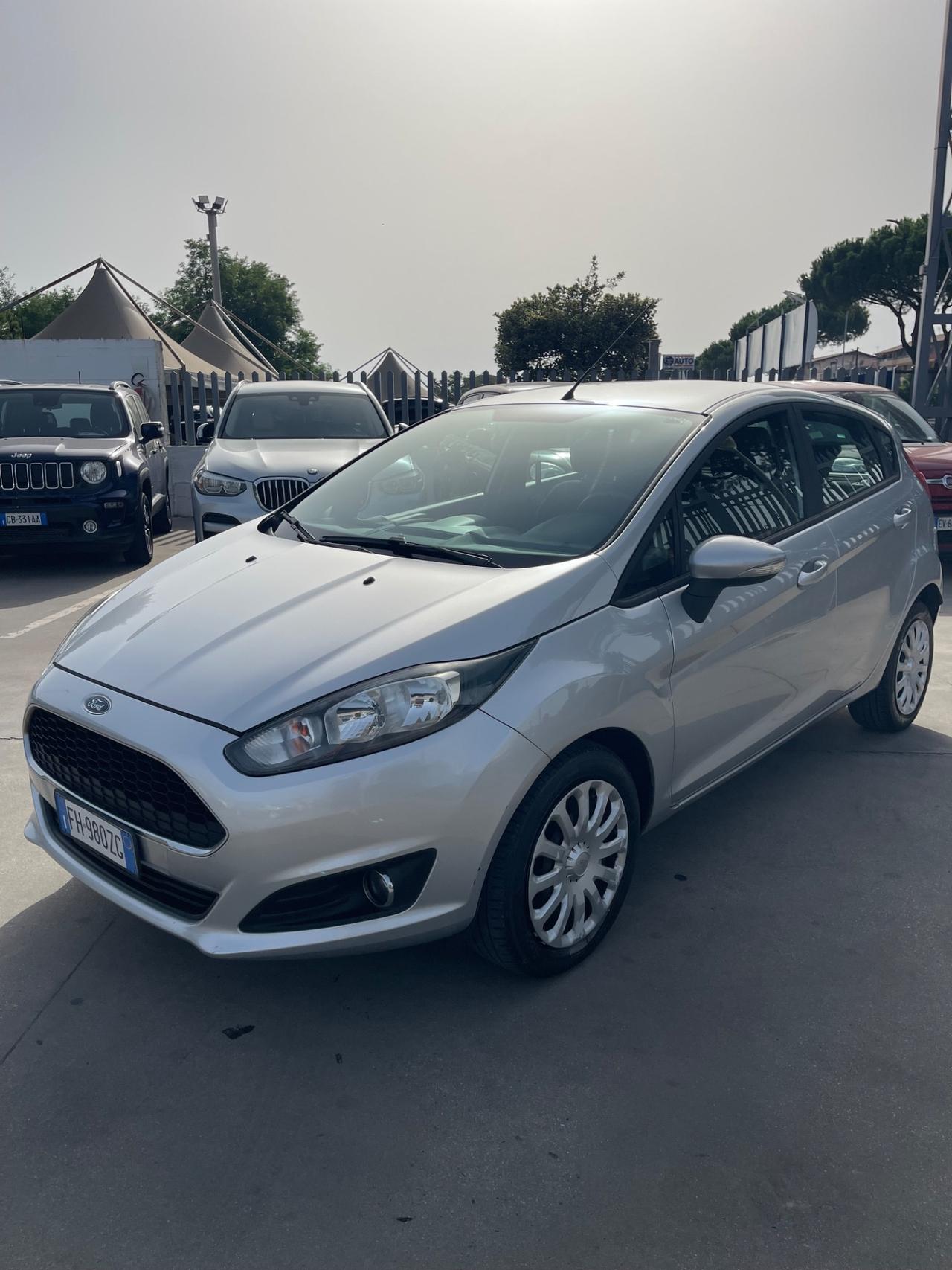 Ford Fiesta 1.4 5 porte GPL
