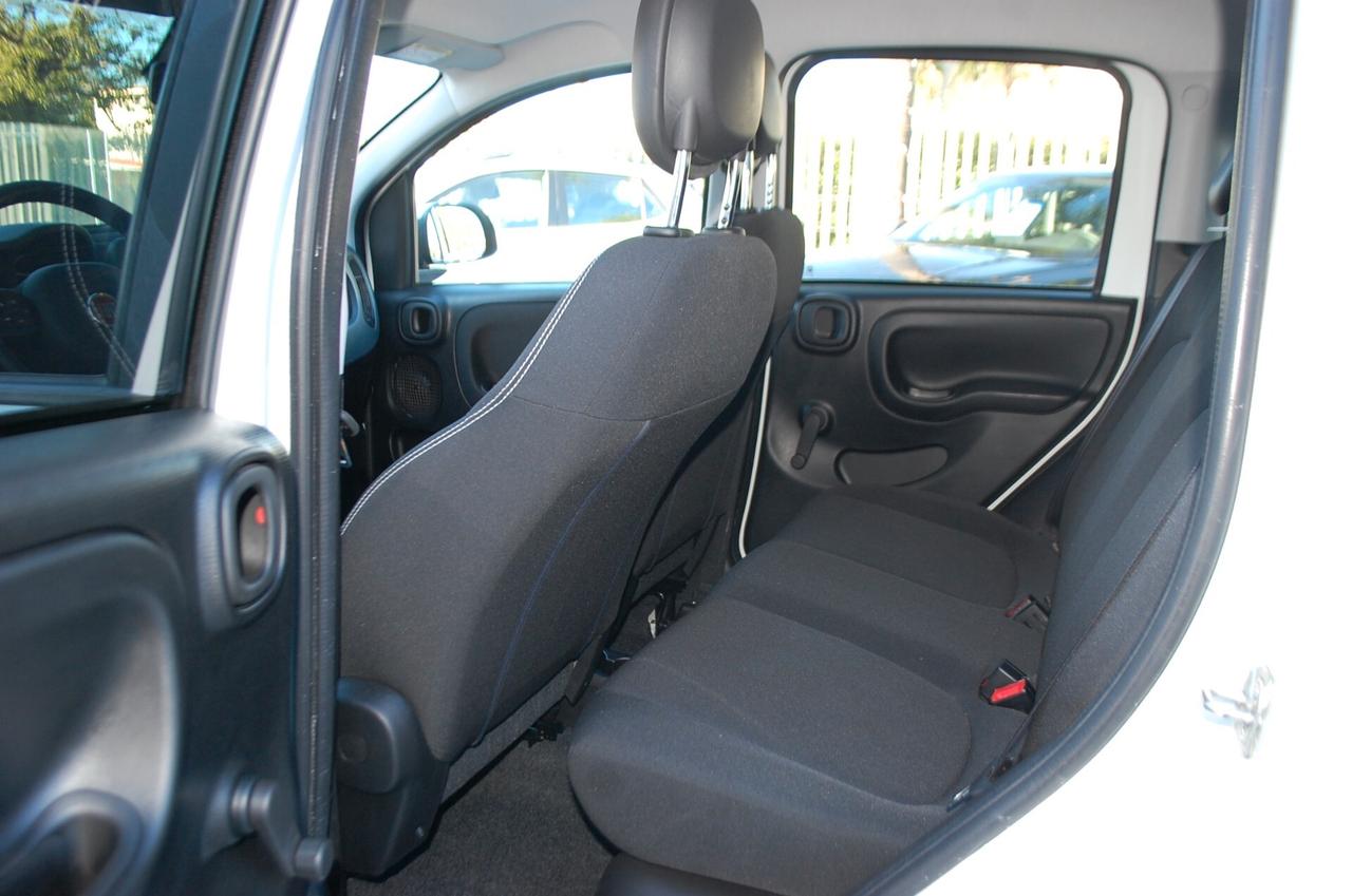 Fiat Panda Cross 1.0 firefly hybrid 70CV S&S Uff Italy USB App