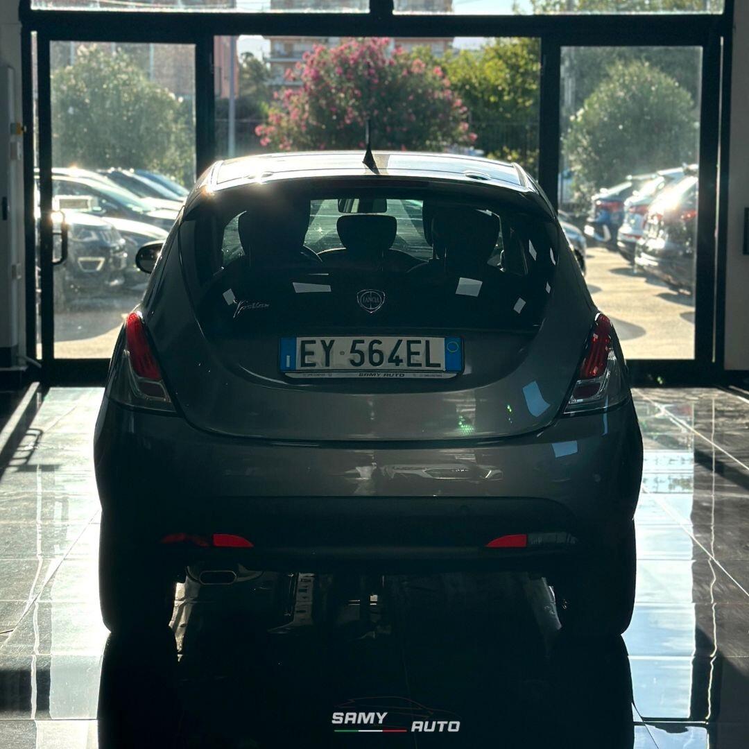 Lancia Ypsilon 1.2 69 CV 5 porte