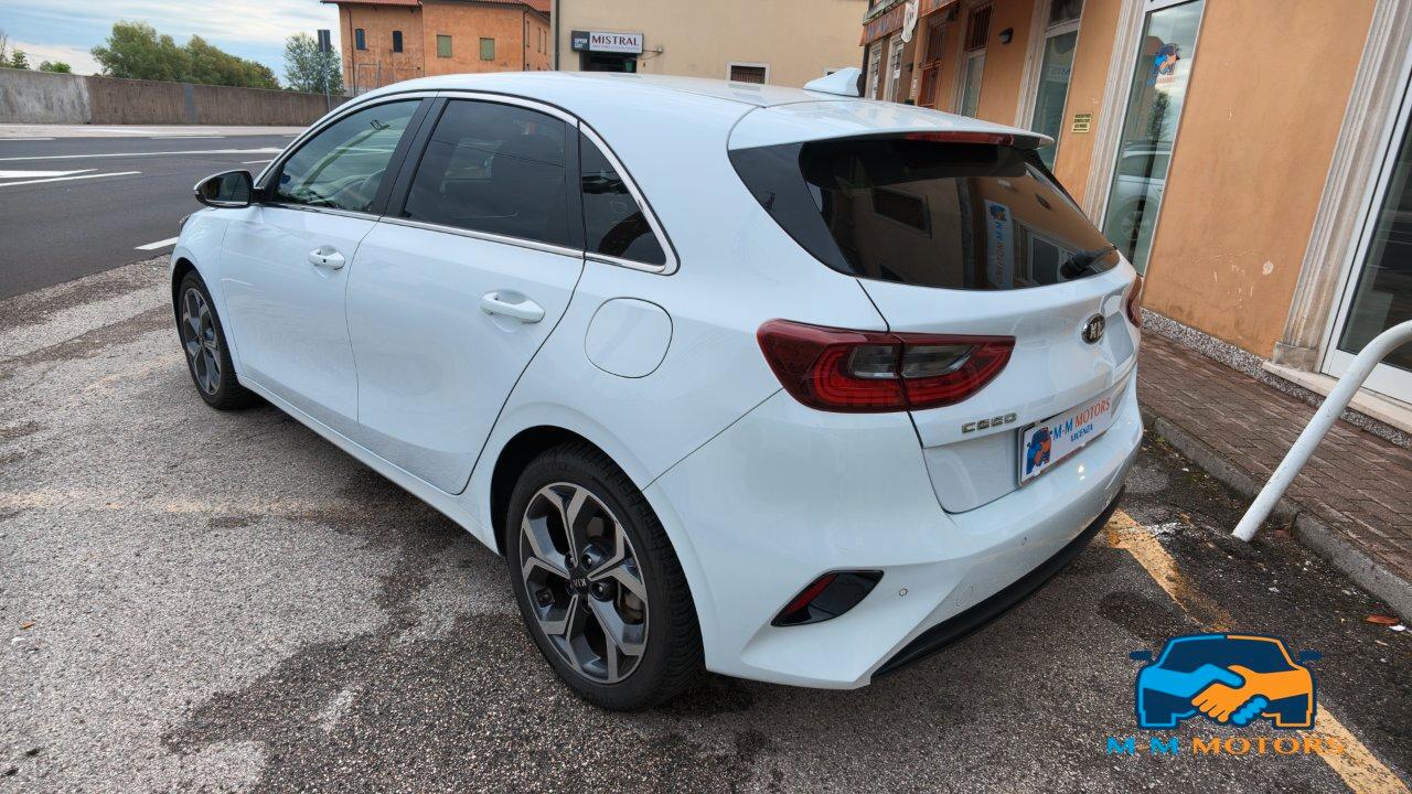 Kia Ceed 5 Porte Ceed 1.6 crdi Evolution 136cv