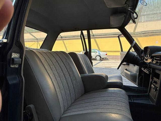 Mercedes 200/8 W115 '68 Prima Serie