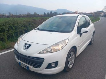 PEUGEOT 207 1,4 XS BENZINA- OK NEOPATENTATI