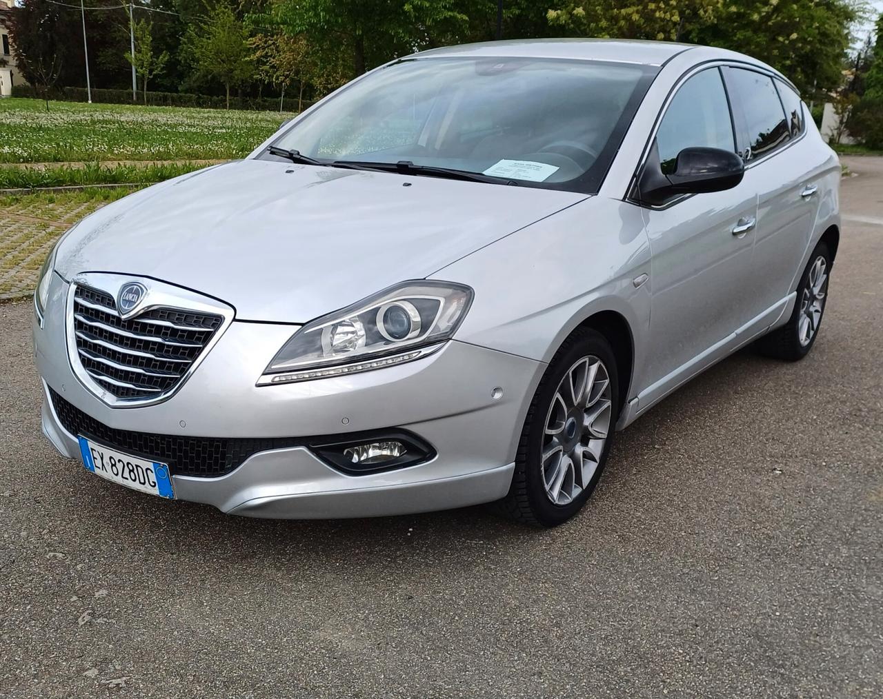 Lancia Delta 1.6 MJT DPF Gold