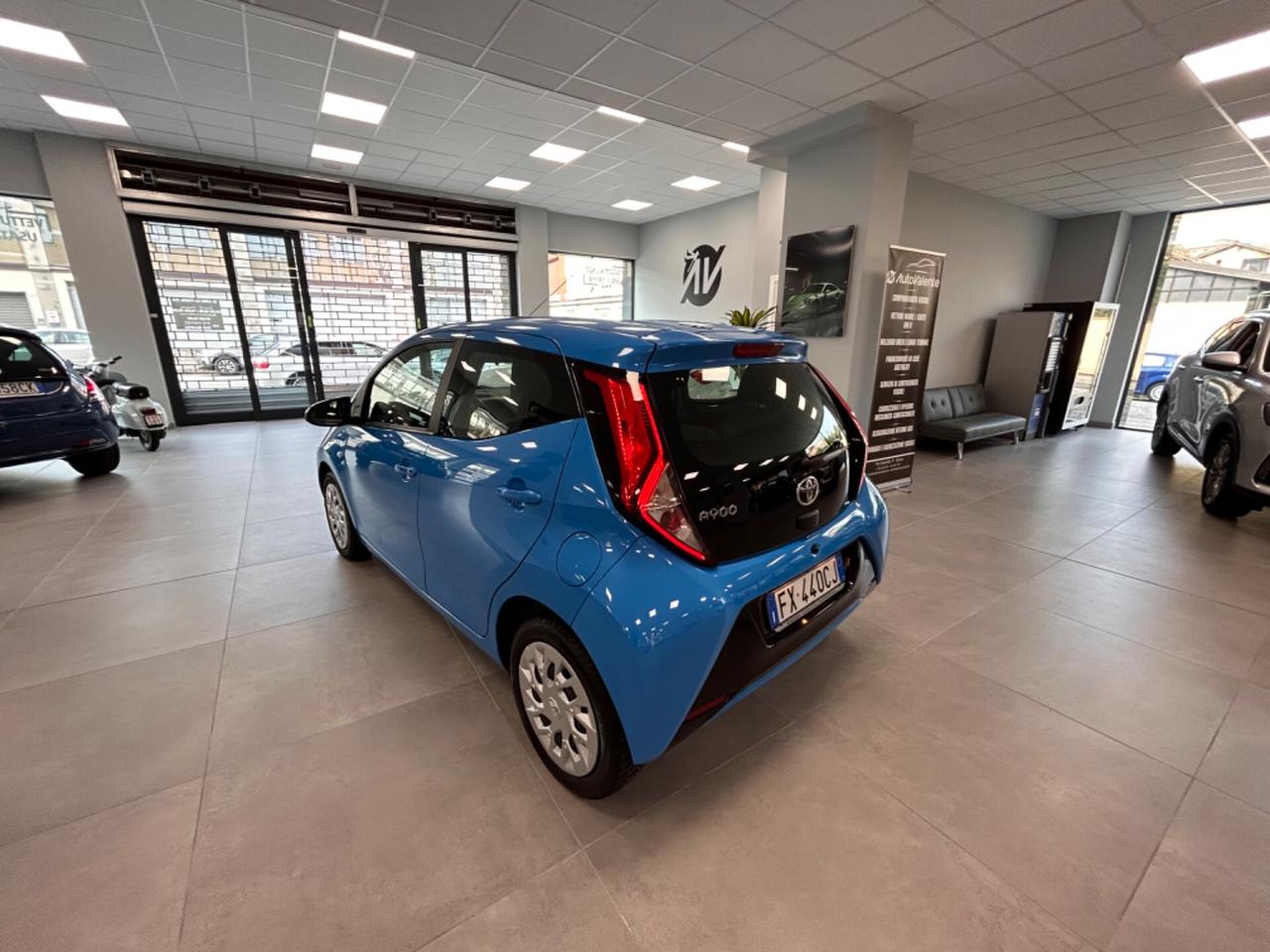 Toyota Aygo 1.0 benzina 72 CV 5 porte 2019 km 27000