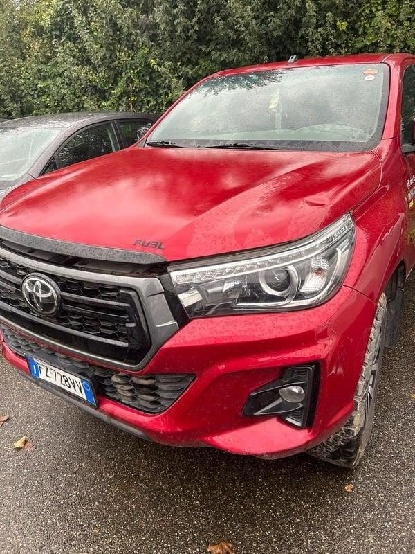 Toyota Hilux 2.4 D-4D A/T 4WD 4 porte Double Cab Executive GUARDARE DESCRIZIONE