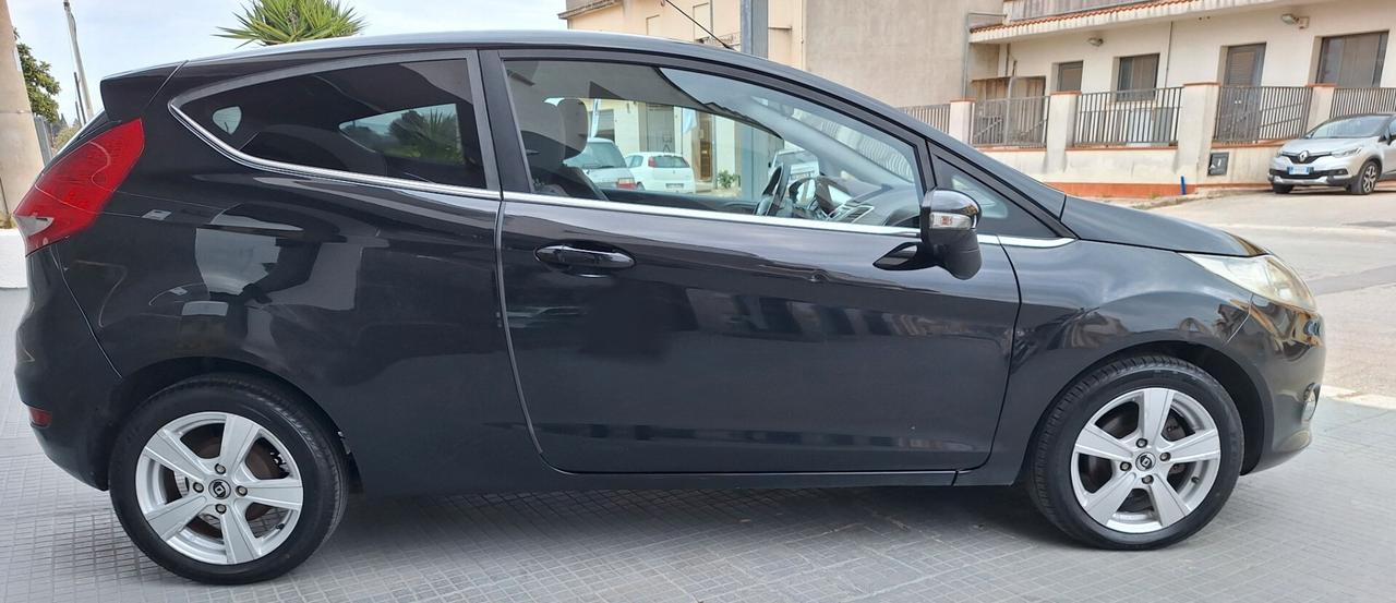 Ford Fiesta 1.4 TDCi 68CV 3 porte Titanium