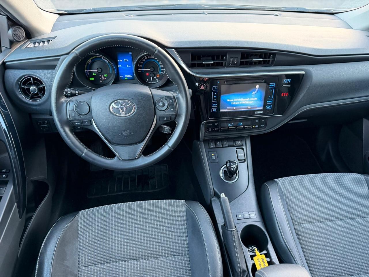 Toyota Auris 1.8 Hybrid Lounge