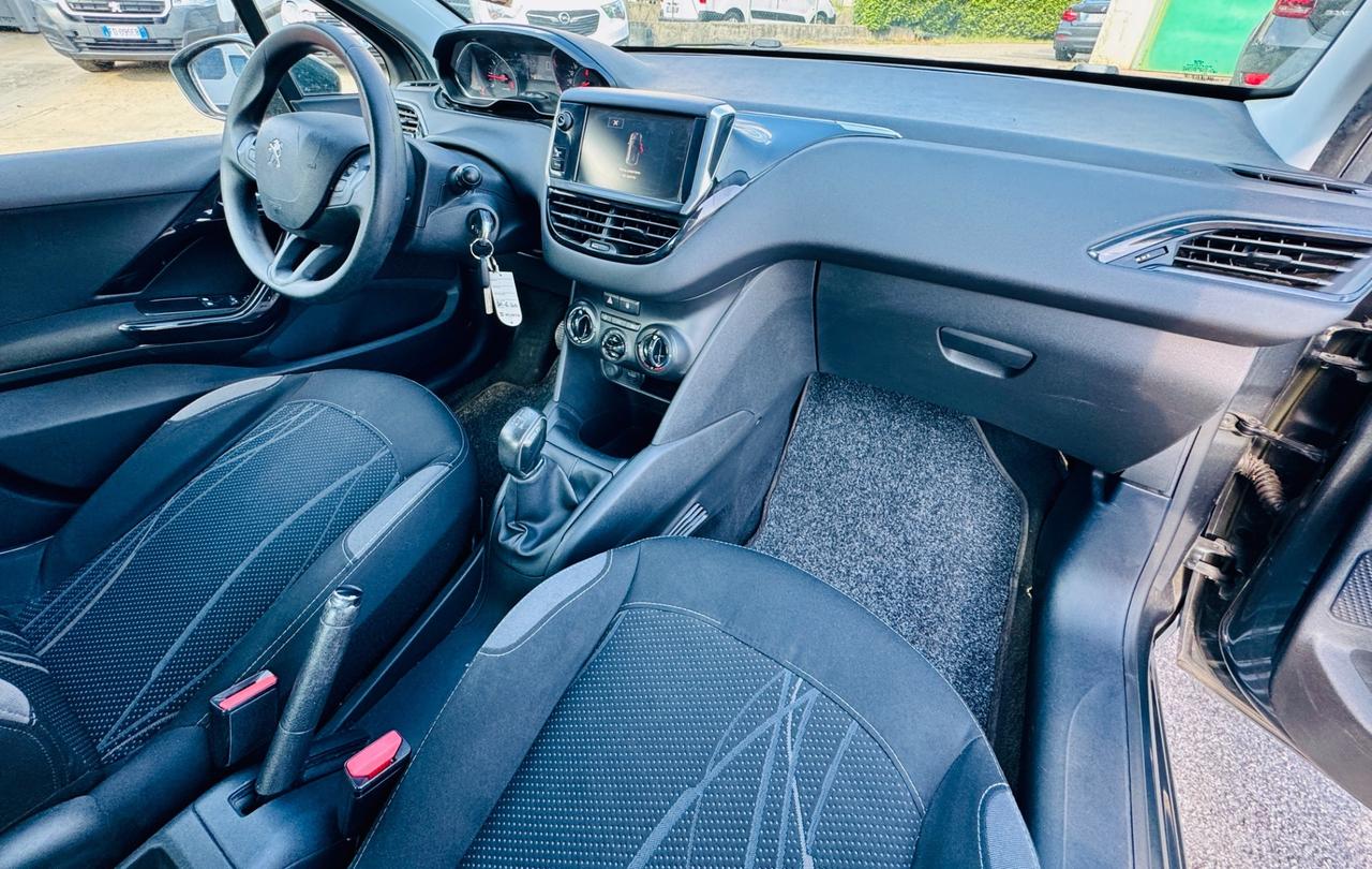 Peugeot 208 PureTech 82 5 porte Allure