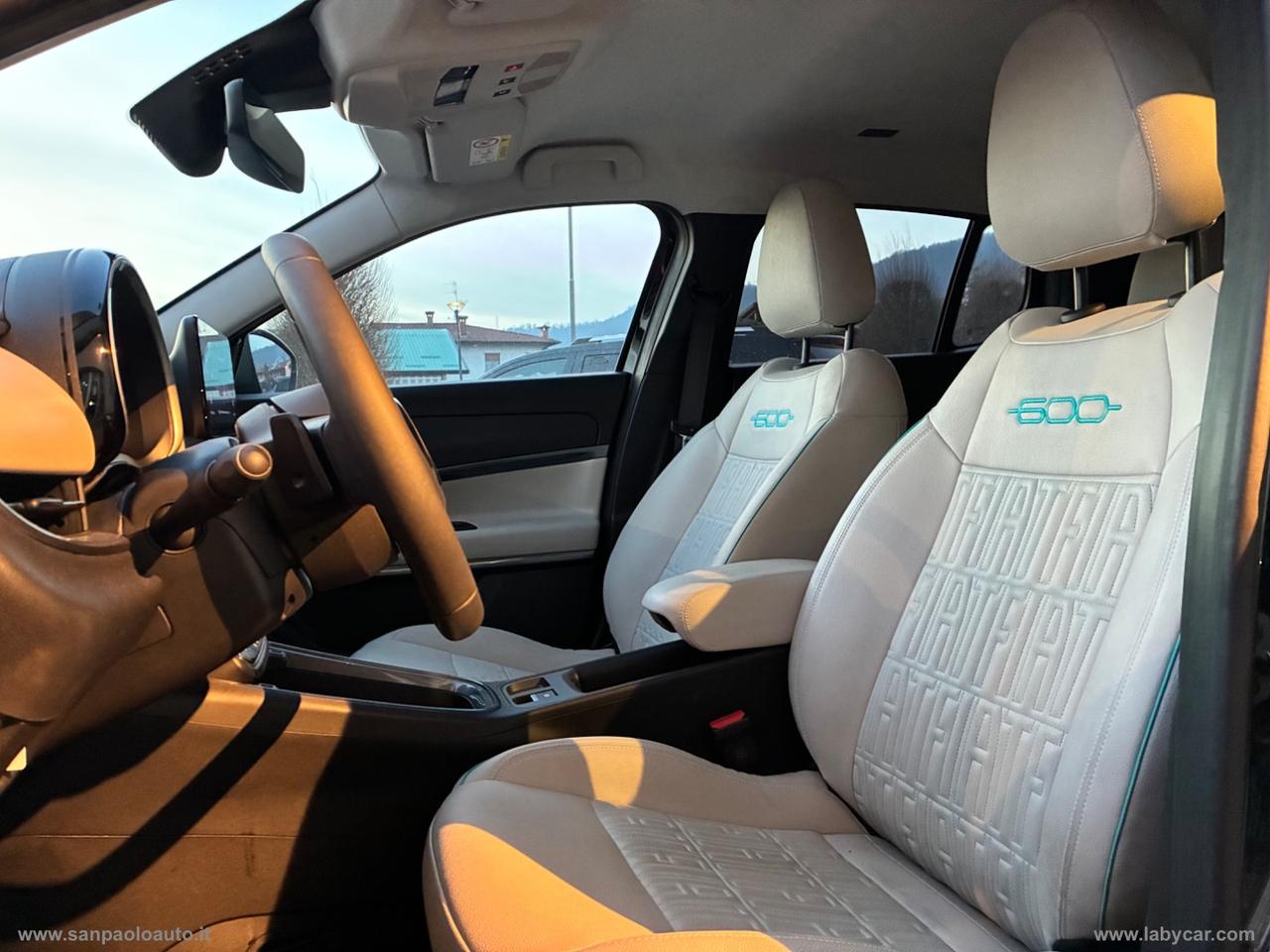 FIAT 600 Hybrid 110 CV DCT MHEV La Prima