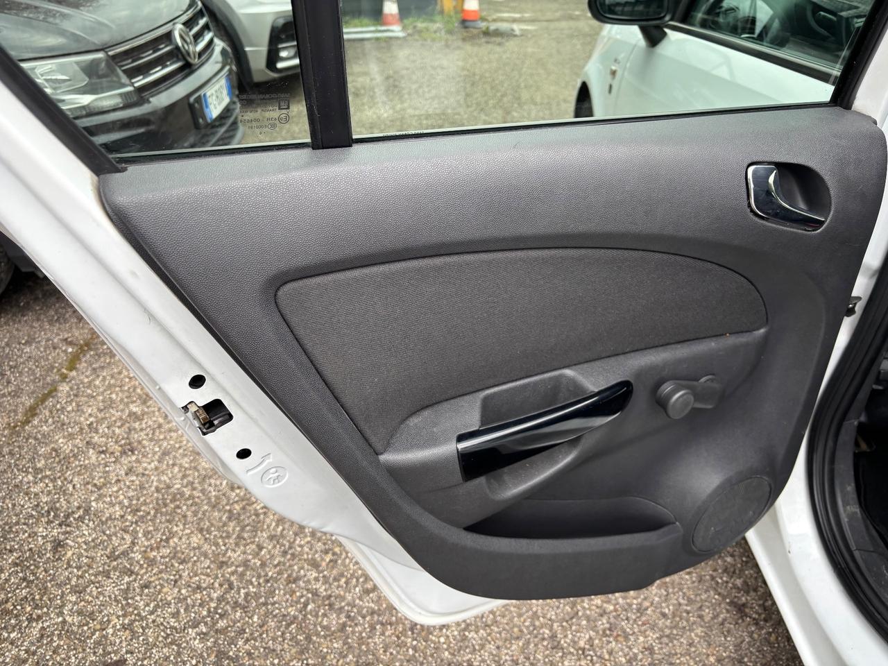 Opel Corsa 1.2 80CV 5porte GPL-TECH Edition