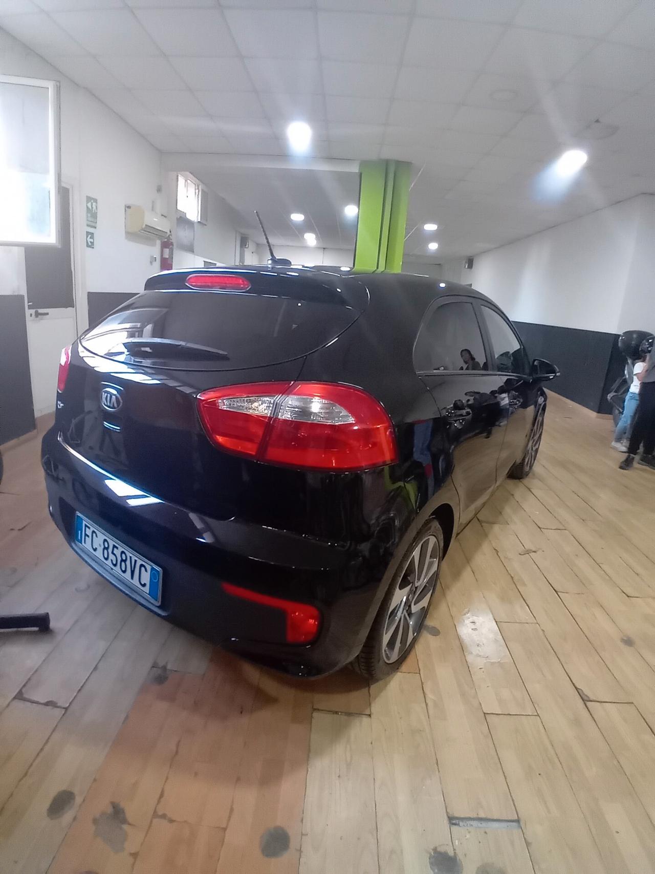 Kia Rio 1.2 CVVT 5p. Cool