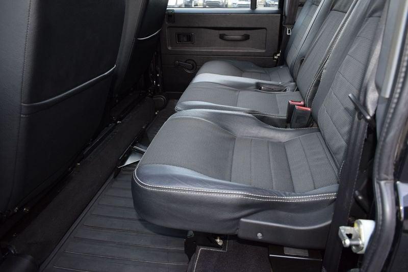 Land Rover Defender Defender 110 2.4 TD4 Station Wagon