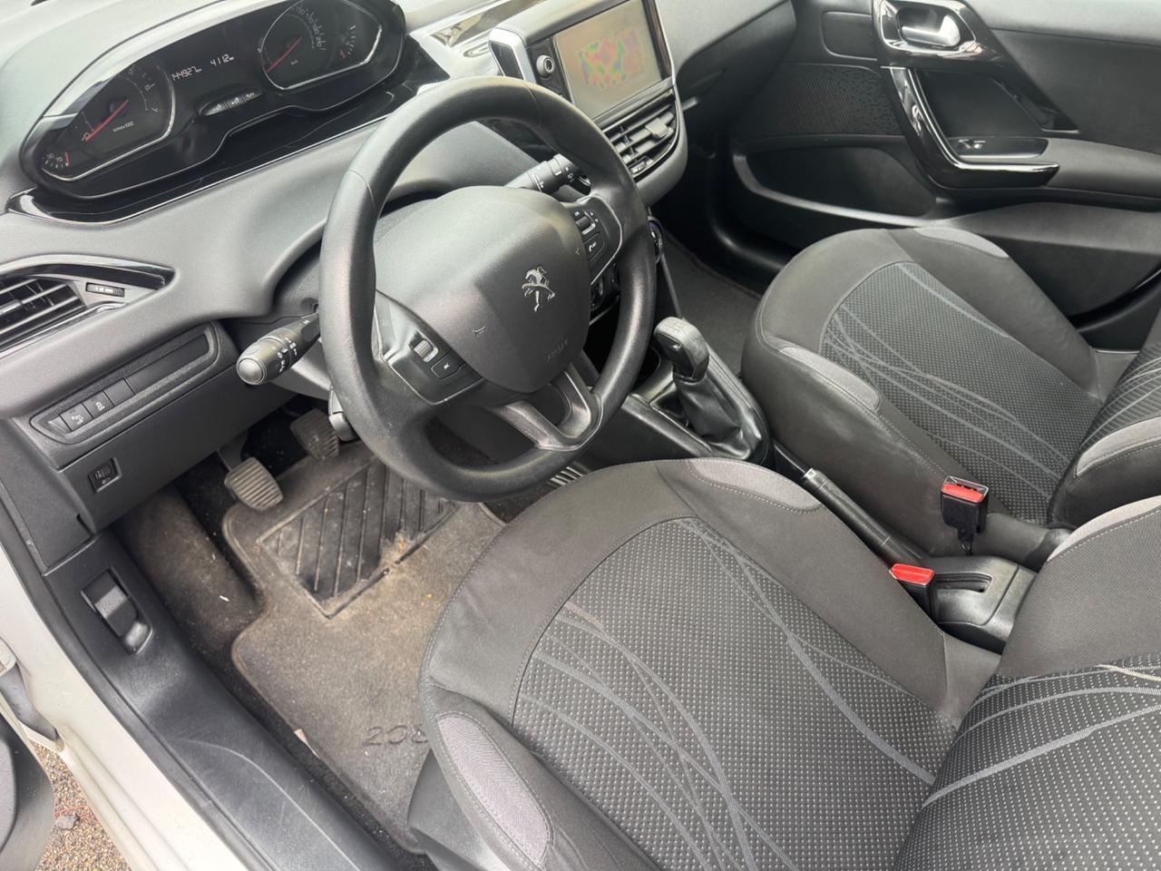 Peugeot 208 1.4 5p. Allure neopaten garanzia 12 mesi