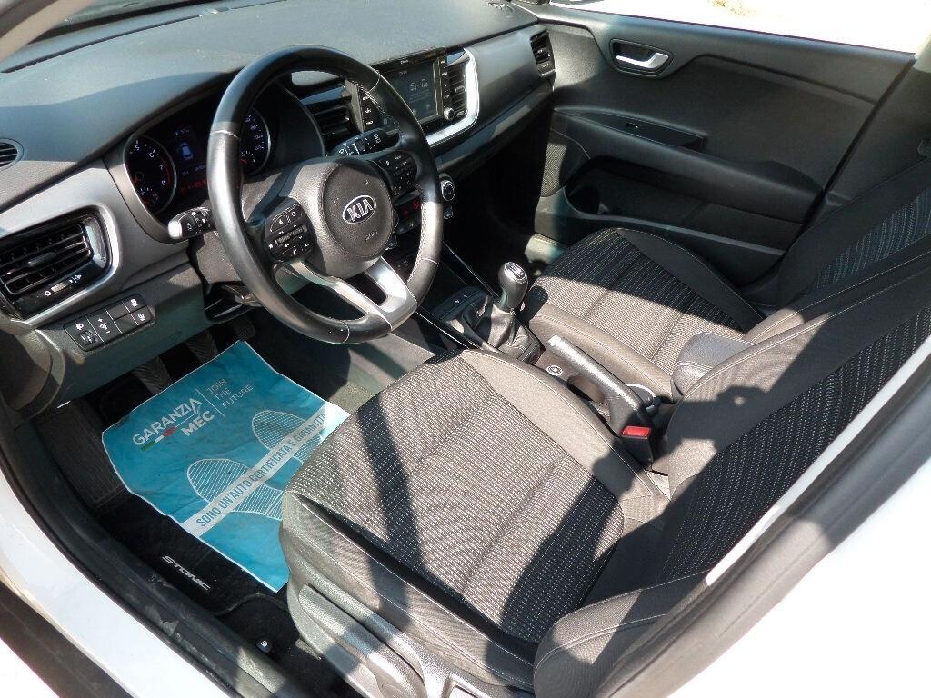 KIA STONIC 1.4 MPI ECOGPL STYLE - Navi-CarPlay-Park-Camera-Cerchi 17"