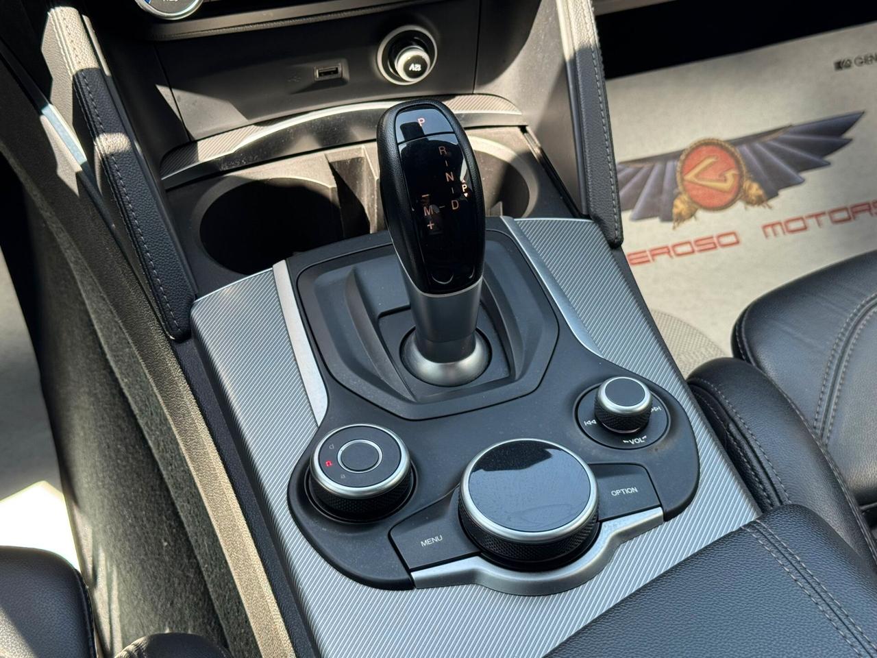 Alfa Romeo Stelvio 2.2 Turbodiesel 210 CV AT8 Q4 Super