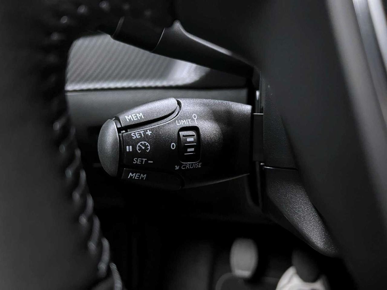 Peugeot 208 PureTech 100 Stop&Start 5 porte Allure