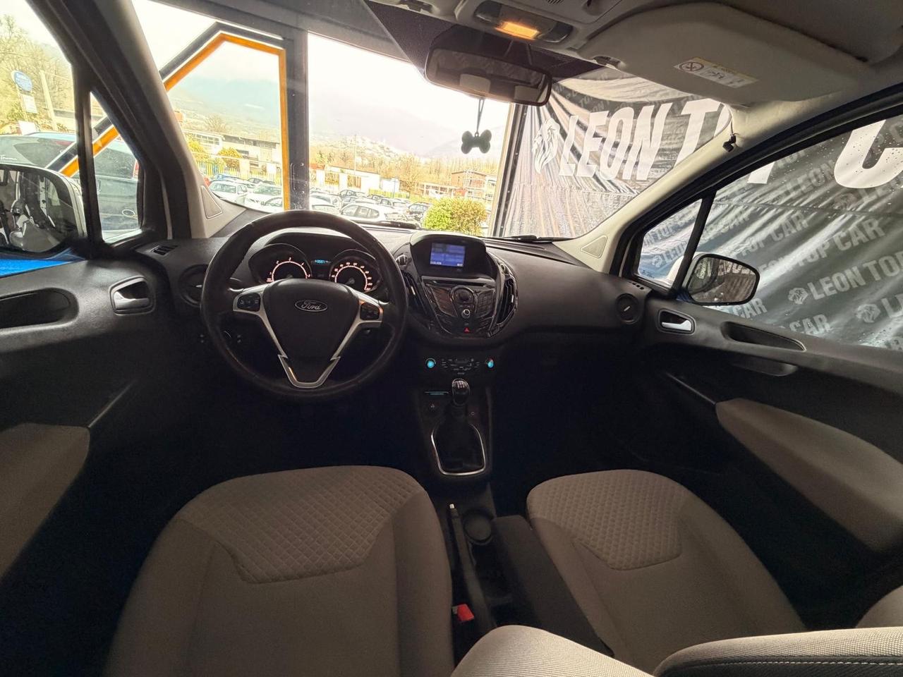 Ford Tourneo Courier 1.5 TDCI 95 CV Titanium