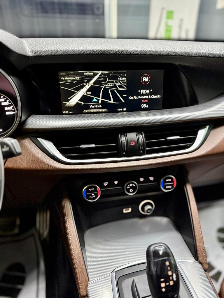 Alfa Romeo Stelvio 2.2 t Super Q4 210cv auto