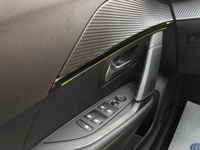 PEUGEOT 208 1.2 100 GT Line *60.200km*