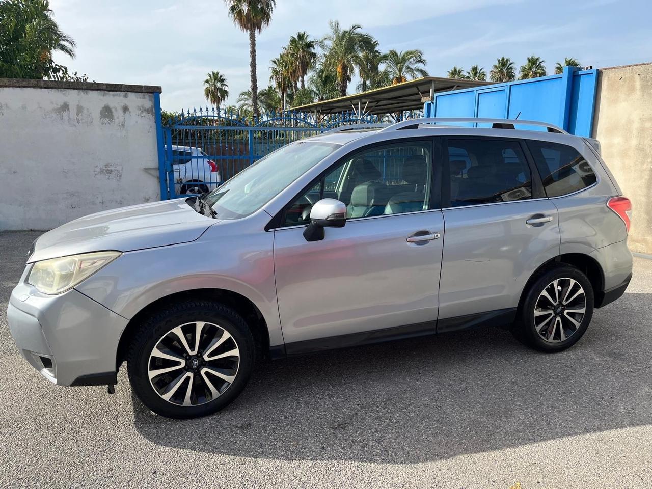 Subaru Forester 4x4 2.0 D-full-2015